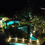 度假村 Calypso Palace 法里拉基